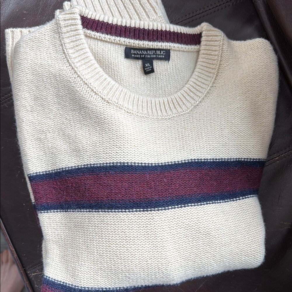 Men’s Banana Republic Striped Cream Sweater Size XL